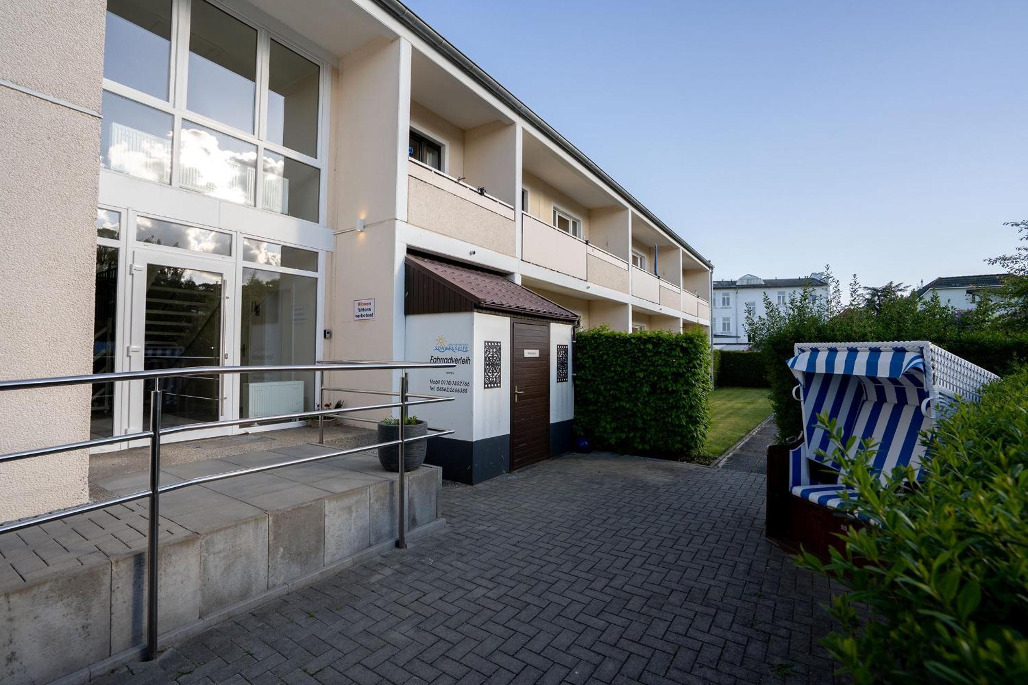 Das Solaris 11 Beach Apartment Mit Gemeinschaftssauna Und Grillplatz Groemitz Exterior photo